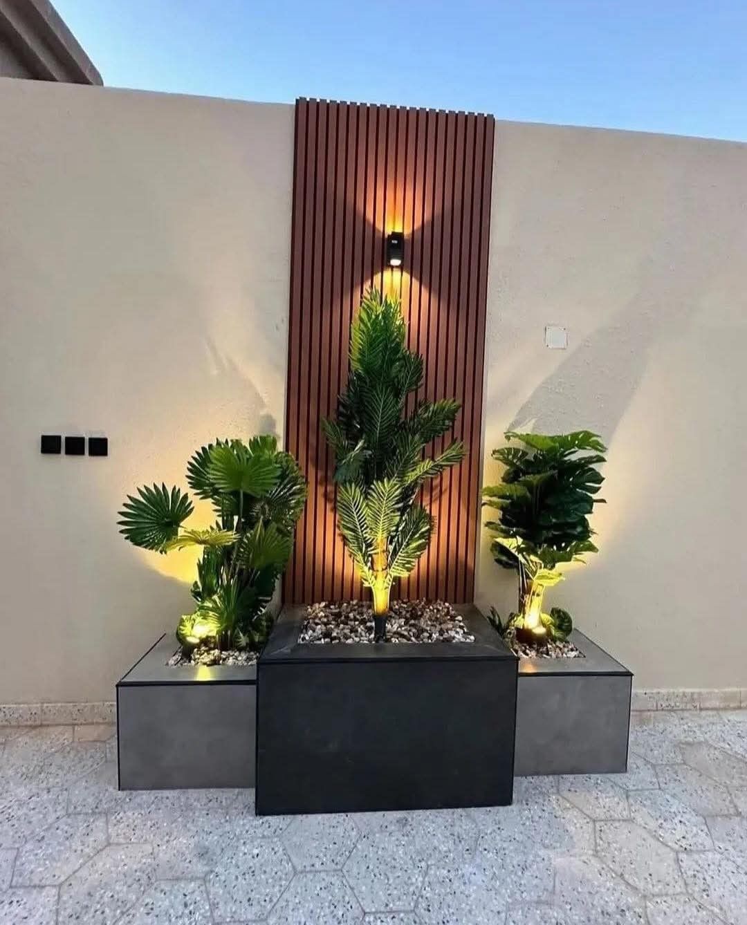 أفكار تنسيق حدائق في مكة تناسب الأجواء الجافة والحارة