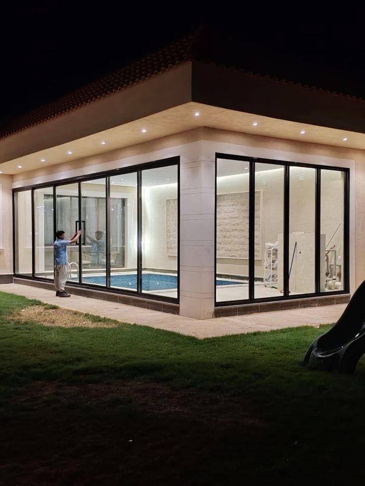 تصميم غرف زجاجية عصرية بأفخم التشطيبات